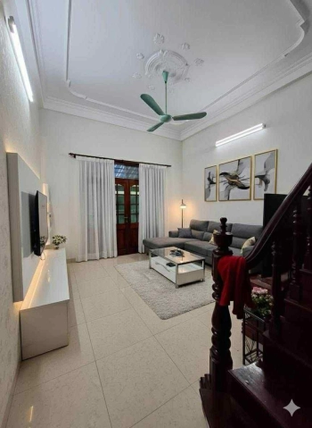 TRUNG TÂM HAI BÀ TRƯNG - VÀI BƯỚC CHÂN RA MẶT PHỐ - KHU VỰC H.IẾM NHÀ BÁN - GIAO THÔNG THUẬN TIỆN - NHÀ DÂN XÂY - GIÁ 5 TỶ