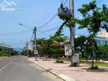 Chính chủ đang cần tiền bán rẻ miếng đất 7x20 full thổ