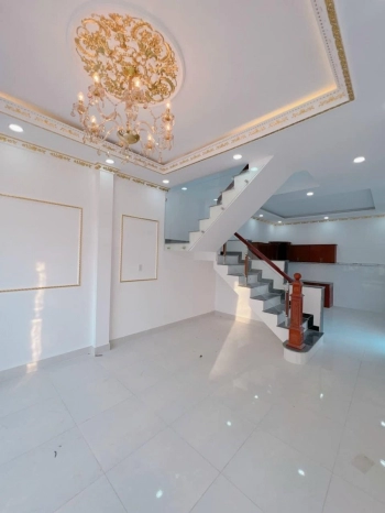 CẦN BÁN NHÀ TRUNG TÂM HUYỆN BÌNH CHÁNH 