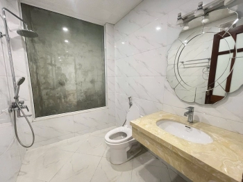 Mặt phố, 92,8m2, 9 tầng, mặt tiền 5,5m Ngã Tư Sở, Đống Đa, 39 tỷ 750.