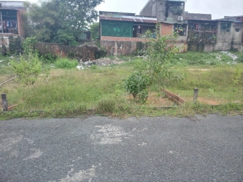 đất mặt tiền đường hùng vương 