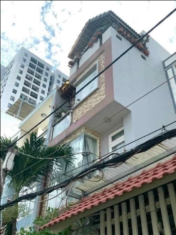 Nhà 4 Tầng, 4x13, Xe Hơi Đậu Trong nhà, Hẻm Thông 5m, Bế Văn Cấm Quận 7, Chỉ Nhỉnh 7 Tỷ.