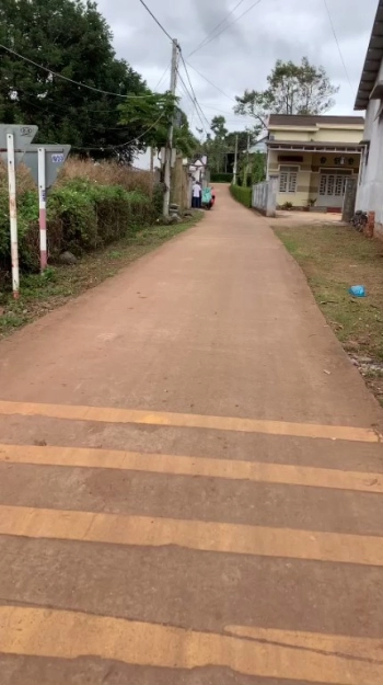 BÁN NHÀ VƯỜN THỔ CƯ, TT ĐẮK MIL. SÁT TRƯỜNG, CHỢ, TTTM HUYỆN. CÓ NHÀ KHU DÂN CƯ ĐÔNG