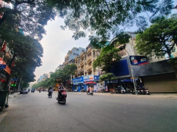 Vị trí đắc địa! Giá cực tốt! KD sầm uất nhất mặt phố Bạch Mai, 90mv5tx5.6m, Vỉa hè lớn