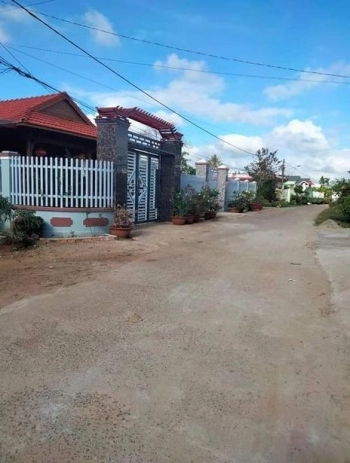 CẦN RA ĐI GẤP LÔ ĐẤT