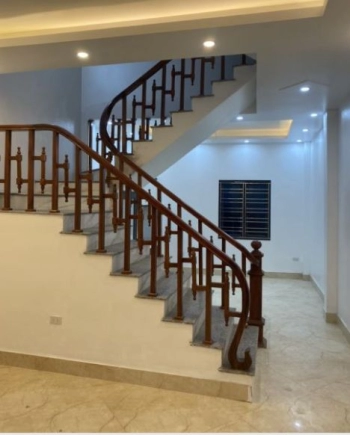 Bán nhà 3 tầng lô góc ngõ Lý Bôn, Phú Xuân, Thái Bình 1.450 tỷ