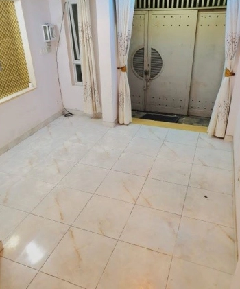 Cho thuê mặt bằng văn phòng, shop online Nguyễn Cửu Vân, nhà mới, vào kinh doanh ngay