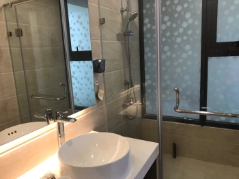 Cho thuê căn hộ chung cư Ngọc Khánh Plaza DT: 120m2, 2 phòng ngủ, 2 WC, 1 bếp, 1 phòng khách