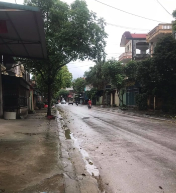 Cần bán đất tặng nhà tại Thị trấn Hữu Lũng