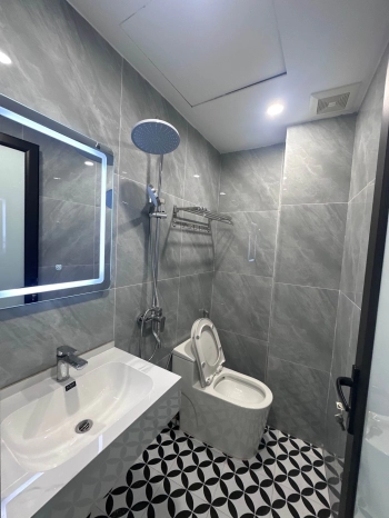 Bán  nhà Hồ Ba Mẫu, quận Đống Đa 6.2 tỷ ,28m, 3 ngủ , gần đường ô tô , vị trí đẹp, full nội thất.