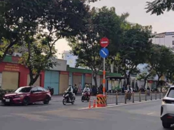 Bán nhà hẻm thông, quận 6, nhỉnh 5 tỷ.
