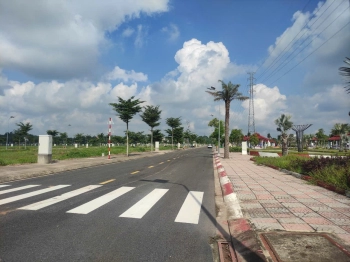 Gấppppppppppp!!!!!! Bán đất gần nút giao cao tốc để mua sữa cho con