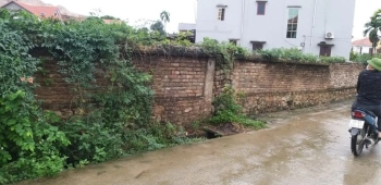 Cần bán lô đất 1865m2.tiếp giáp sân golf Việt Yên.