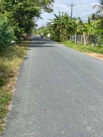 Gia đình có miếng đất mặt tiền ấp 2 xã xà phiên long Mỹ hậu Giang 