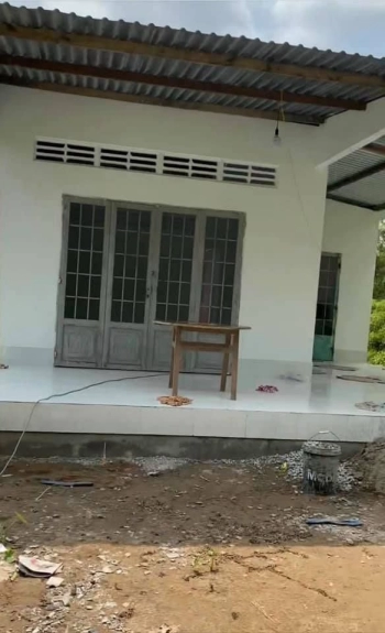 Cần bán căn nhà đẹp tặng kèm vườn