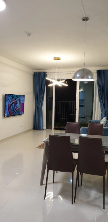 CẦN CHO THUÊ GẤP CĂN GÓC  2 PHÒNG NGỦ ĐẸP DT LỚN