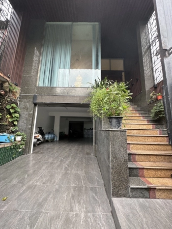 🔥BÁN  SIÊU PHẨM LÔ GÓC 60M2 – 7 TẦNG THANG MÁY – VỈA HÈ 4 Ô TÔ 🔥 25 TỎI🏡 Vị trí vàng: Sau Goldmark City – 136 Hồ Tùng Mậu, trung tâm Cầu Diễn.