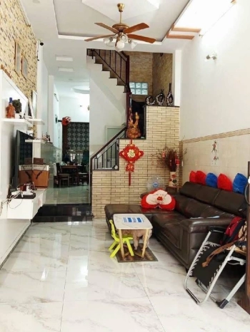 Siêu phẩm cho Gia Đình - Ngã 6 Lý Thái Tổ - 40m2, 5PN, cứng cáp, sát mặt tiền - giá tốt.