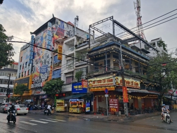 Nhà 5 tầng Mặt Tiền - Khu VIP Bàu Cát