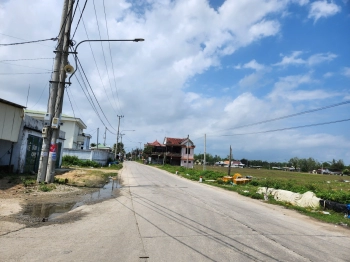 lô đất mặt tiền biển mỹ á sát bên trung tâm thành phố Quảng Ngãi