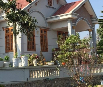 Bán nhà vườn tại địa chỉ TK Nà Sản, xã Chiềng Mung, Mai Sơn.