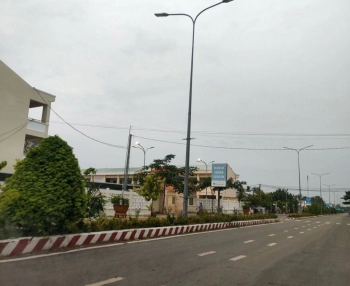 Duy nhất 1 nền ngay ngã tư trung tâm thị trấn Cầu quan