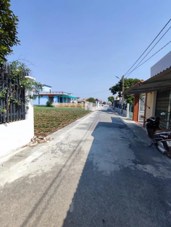 Bán đất 2 mặt tiền phía trước và phía sau