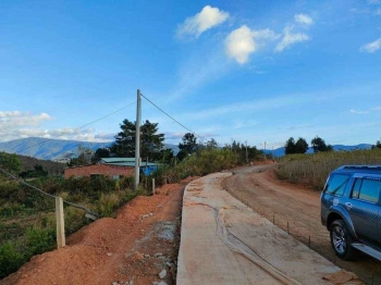 Bán nhanh lô đất wiu hồ đẹp, thoáng, mát thôn 8 Đăk Ruồng, Kon Rẫy. 