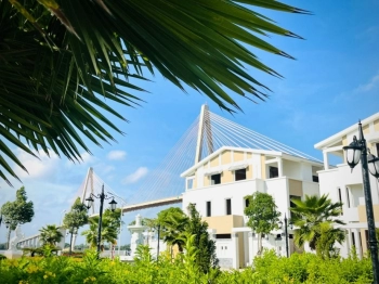 Siêu biệt thự ven sông Tiền