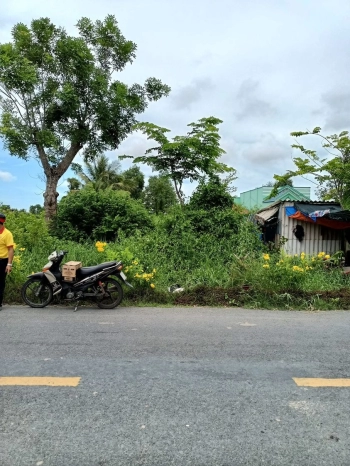  Cần ra gấp 1 căn nhà cấp 4 xã Vĩnh trạch đg tỉnh lộ 38. 