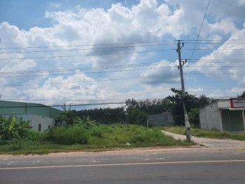 Cần bán lại (320m2) đất chính chủ, cạnh KCN “BECAMEX’’ 5200 Ha giá 340 triệu