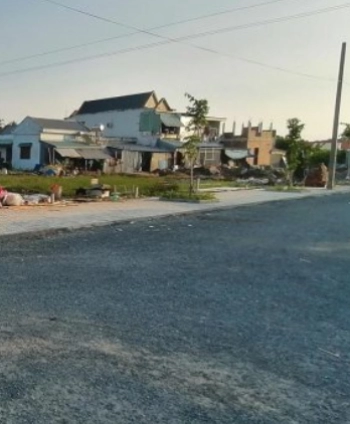 Bán 1 lô kế góc mặt tiền chợ Lồng mới Xuân Hiệp, kinh doanh sầm uất, sổ sẵn