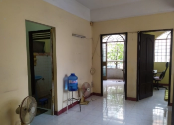 Cho thuê căn hộ lô G3, chung cư Hùng Vương, 55m2, 2 phòng ngủ, có nội thất, giá tốt