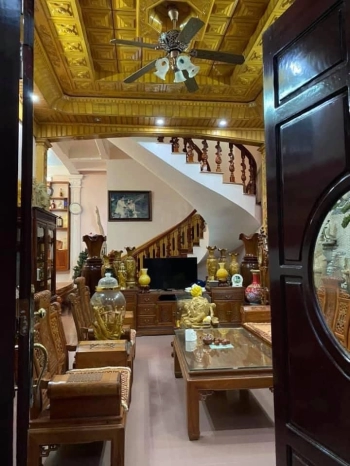 Bán nhanh nhà phố phường Nam Ngạn, 120m2, 3 tầng, 4.6 tỷ