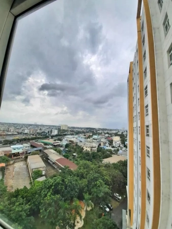 Cho thuê căn hộ Sunview Town giá thuê 6tr200 / tháng đối diện chợ đầu mối nông sản thủ Đức 1PN 1NVS