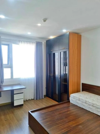 Cho thuê căn a10- nam trung yên 2 ngủ 2 vệ sinh full đồ 72m2 vào luôn