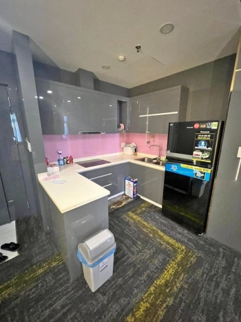 Bán căn hộ Hưng Phát 2 - Silver Star căn 2PN 2WC Full NT decor đẹp, đã có sổ, giá 2tỷ8 (TL).