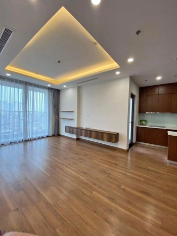 Cho thuê căn duy nhất 2pn -2wc 82m tại chung cư Hinode city