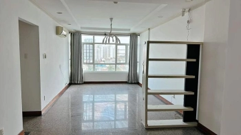 Căn hộ Hoàng Anh Gold House 3 Phòng Ngủ 2wc nội thất dính tường.