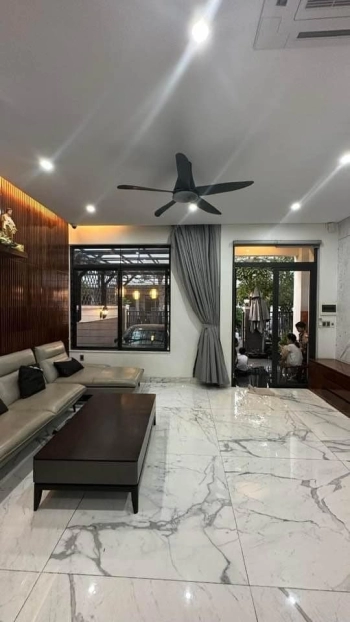 BIỆT THỰ SÂN VƯỜN LAKEVIEW CITY VIEW HỒ 2 MẶT TIỀN NHÀ FULL NỘI THẤT