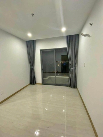 Bcons Plaza 4.4 triệu / 2PN - 2WC