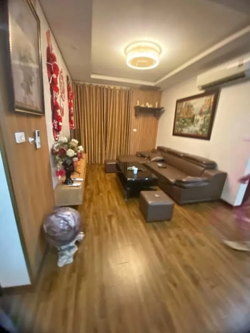 Chuyển nhà mặt đất vợ chồng em cần cho thuê căn hộ 2pn full đồ diện tích 90m2