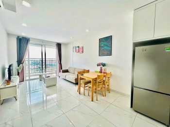 Cho thuê căn hộ Sunrise City View 2PN - 2WC, diện tích 76m2