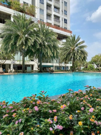 CHO THUÊ - 9tr 2pn 2wc 70m. Full nội thất - Chung cư LUXGARDEN Quận 7