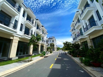 Nhà chính chủ cần bán không qua môi giới