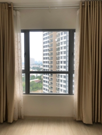 Căn hộ Palm Heights tầng 15 thiết kế 3 phòng ngủ, nội thất cơ bản.