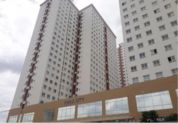 Căn hộ Topaz City tầng 10 đầy đủ nội thất, cửa hướng Đông Nam.