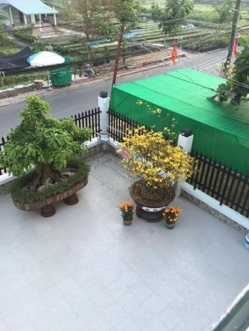 Bán Nhà 300m2 cực kỳ hoành tráng sang trọng giữa lòng Làng Hoa  chỉ 7,5 tỷ