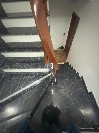 Bán Nhà Đẹp Mỹ Đình - Gần Phố Lớn - 5 Tầng Mới - Gần Trường Cao Đẳng Công Nghệ Bách Khoa