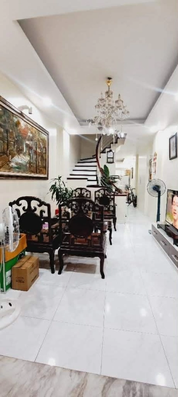 B.A.N NHÀ HAI BÀI TRƯNG - H/I:E,M - PHÂN LÔ - GẦN PHỐ - VỈA HÈ - Ô TÔ TRÁNH - 2 MẶT ĐƯỜNG - KINH DOANH SẦM UẤT - 8x tỷ